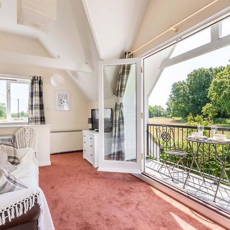 Host & Stay - The Lodge At Alderfen View Neatishead Exteriör bild