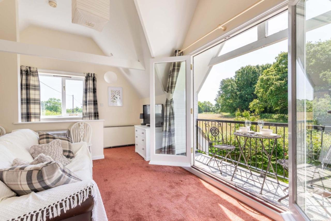 Host & Stay - The Lodge At Alderfen View Neatishead Exteriör bild